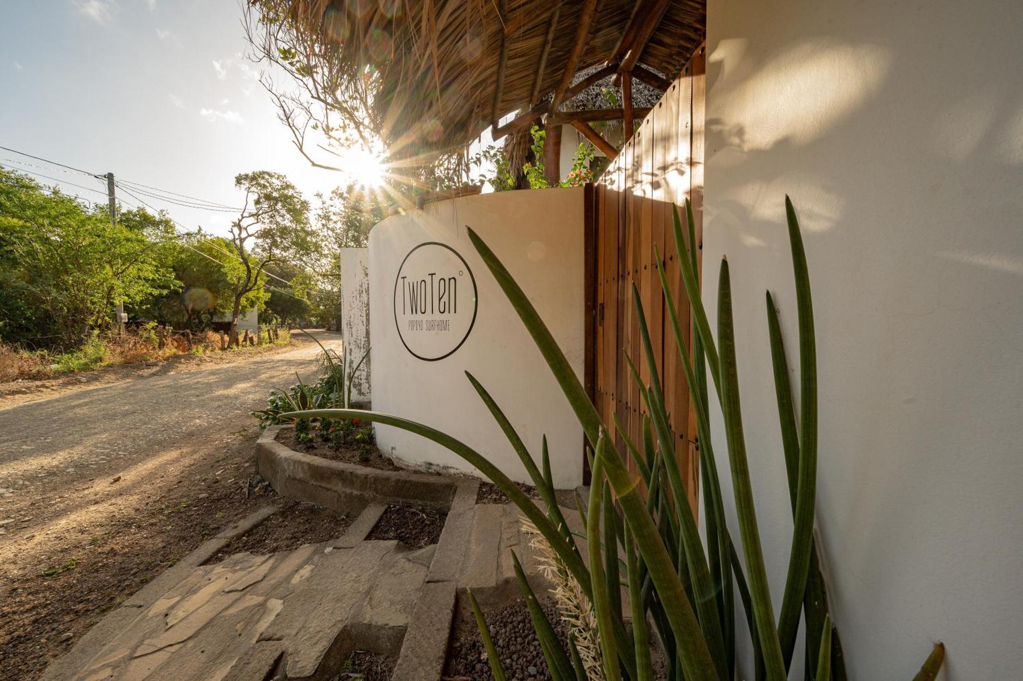 Twoten° Surf Guest house Popoyo