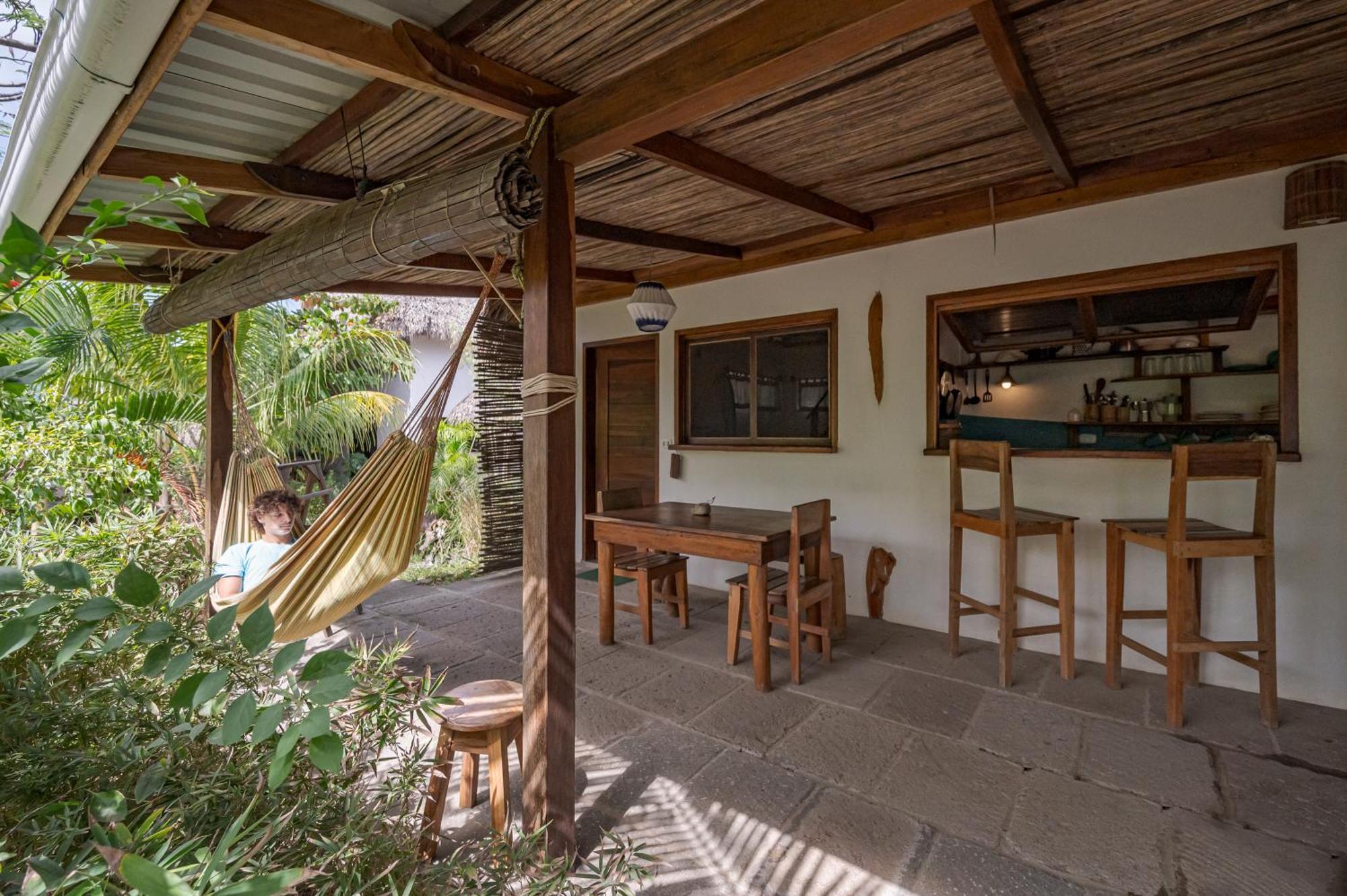 Twoten° Surf Guest house Popoyo