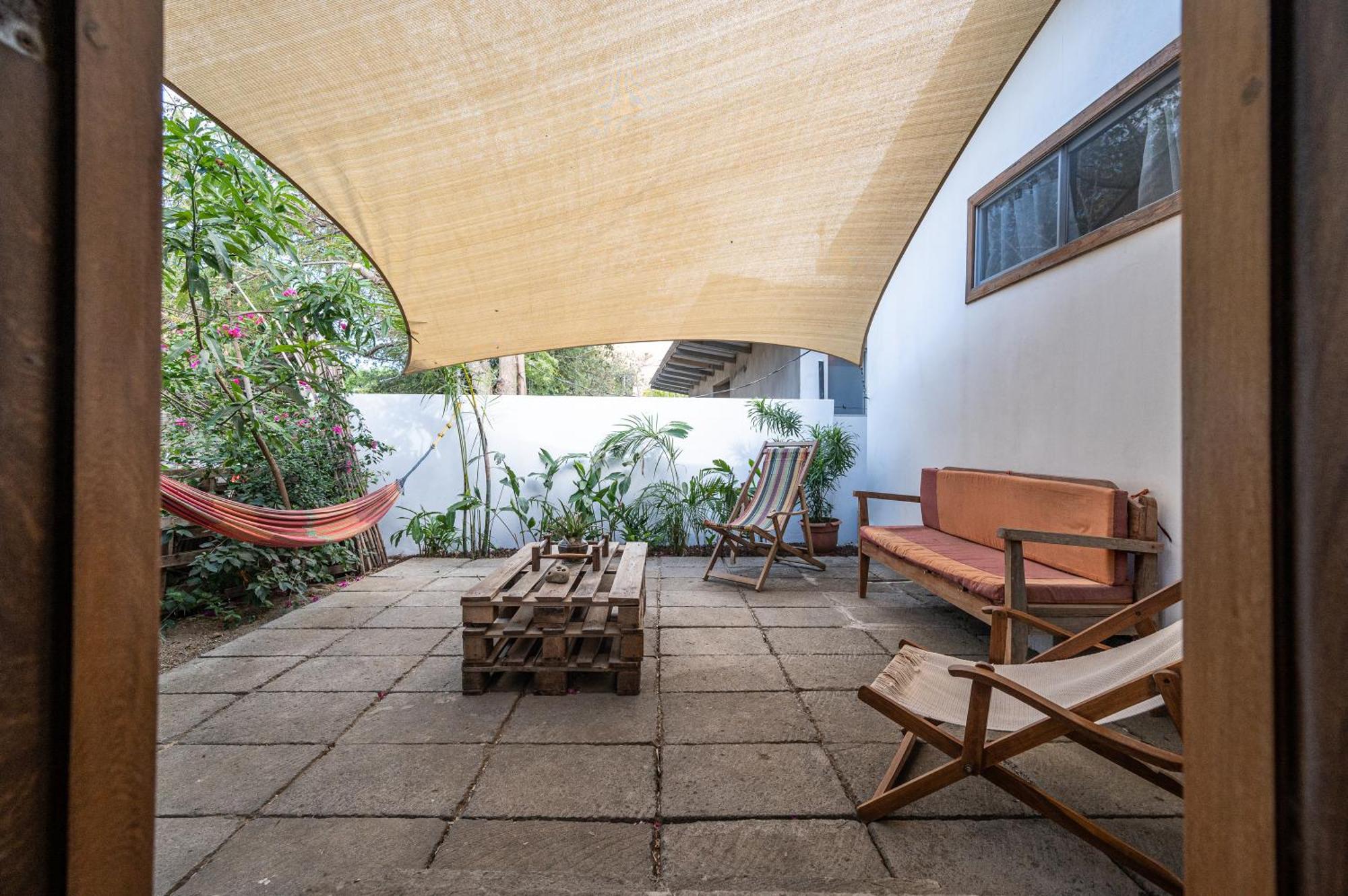Twoten° Surf Guest house