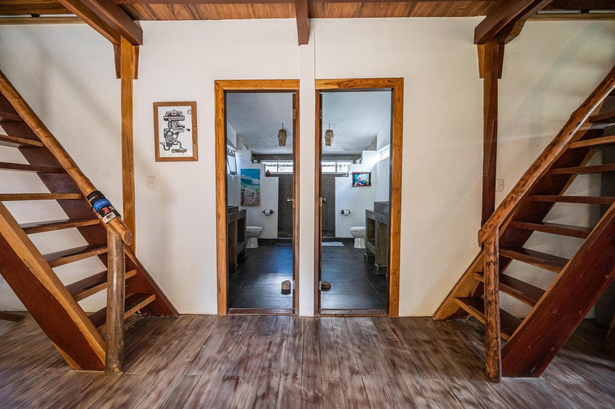 Twoten° Surf Guest house 2*