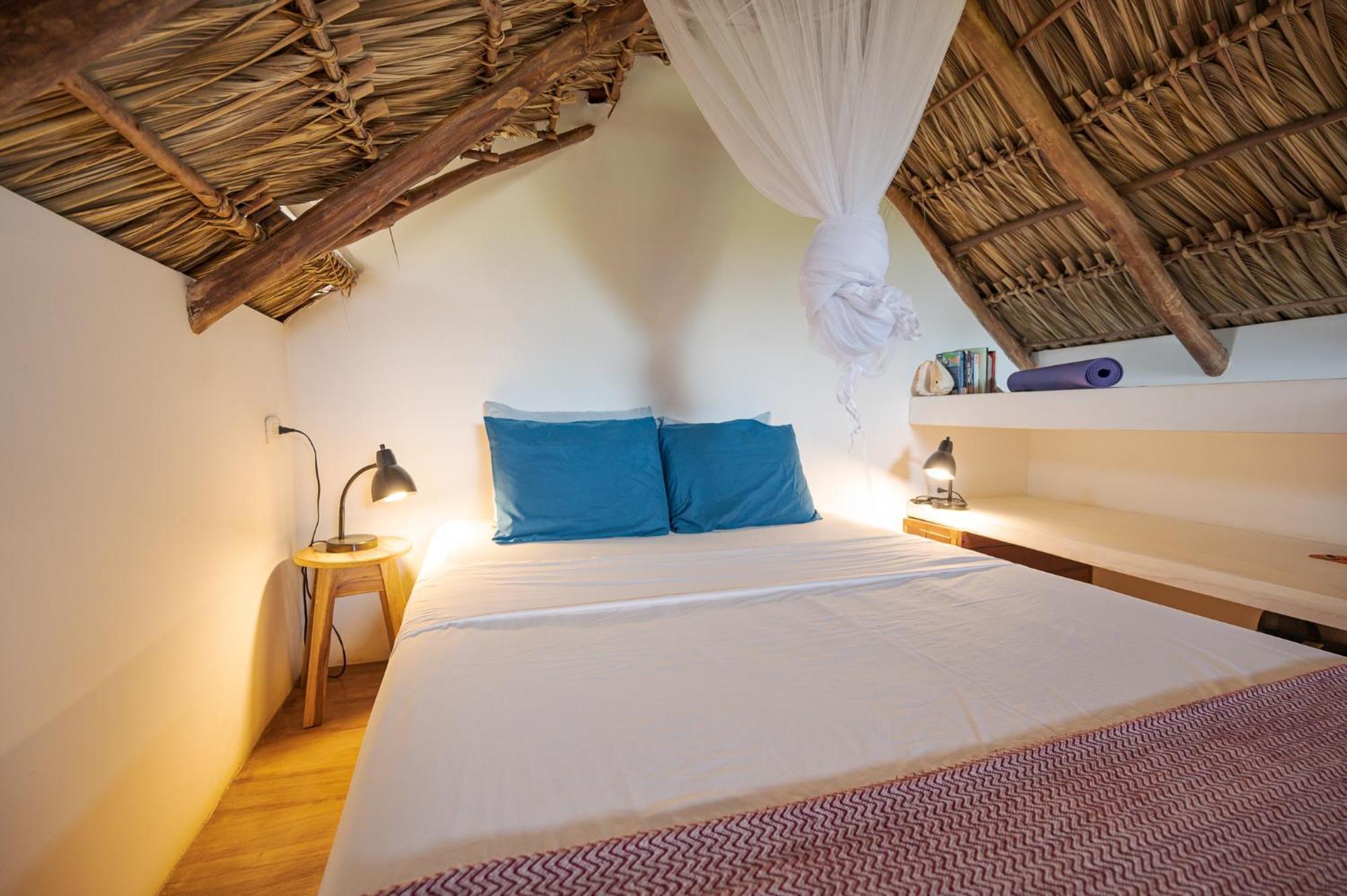 Twoten° Surf Guest house
